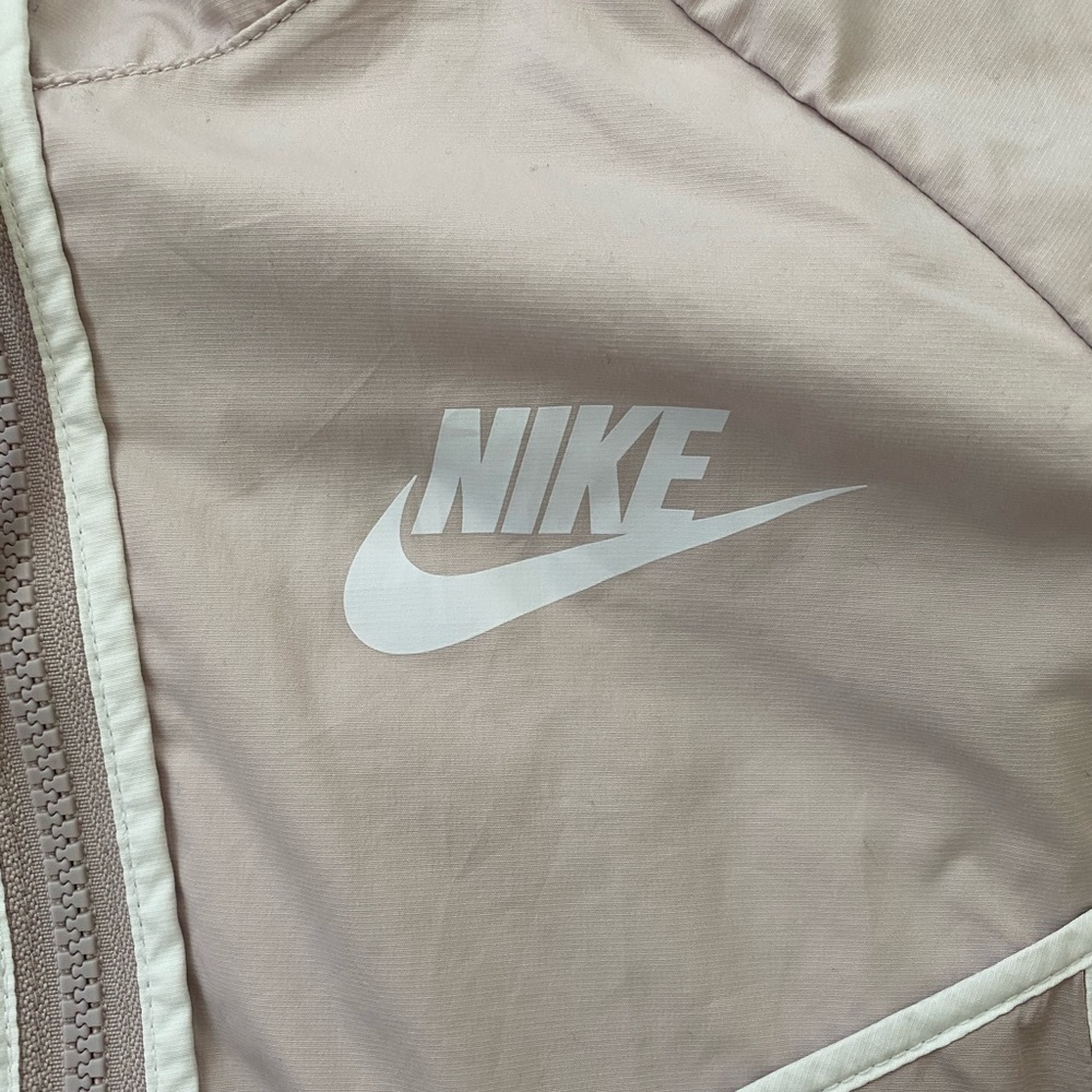 Nike Jacket - Picture 2 of 6